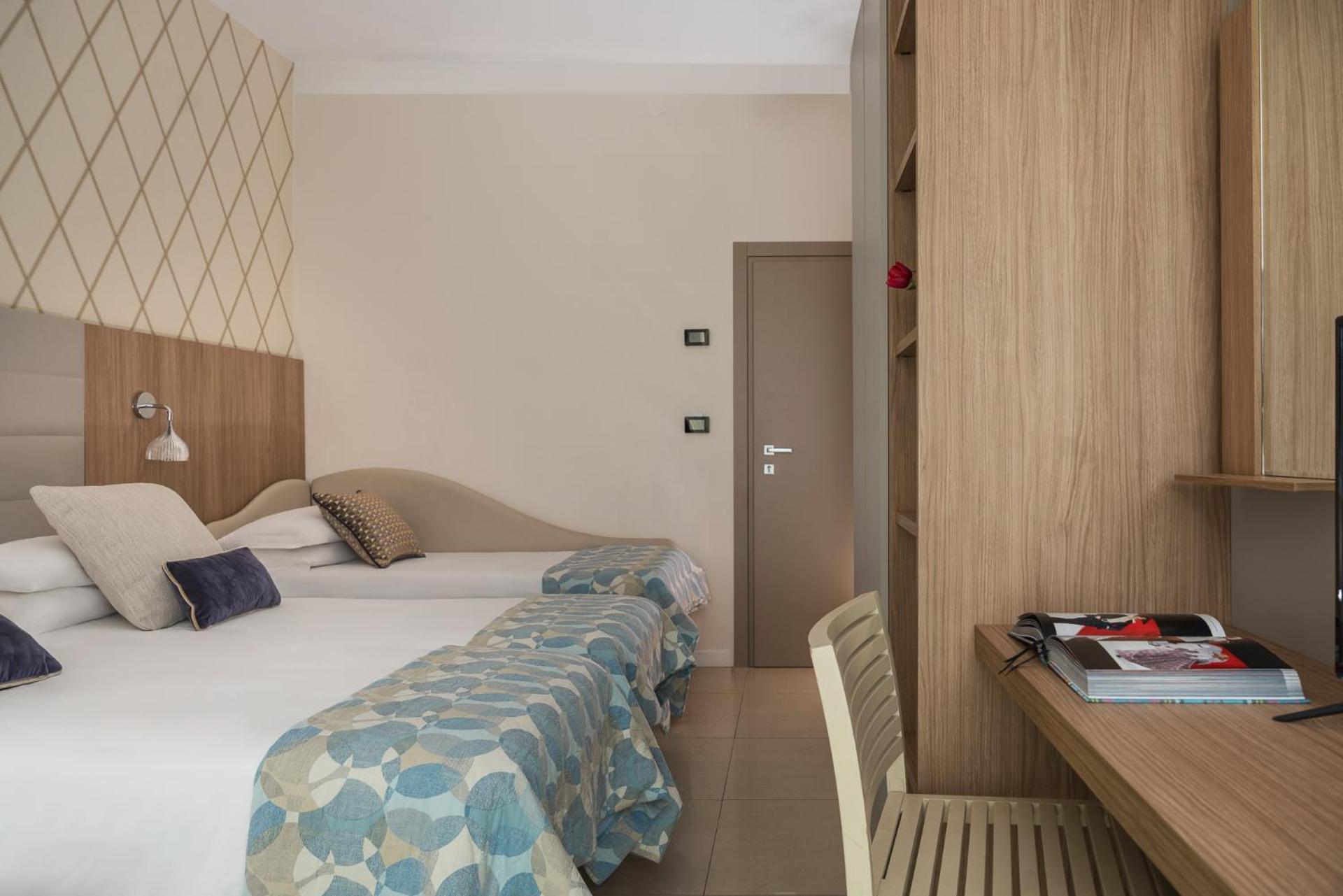 Calypso- Marina Centro Hotel