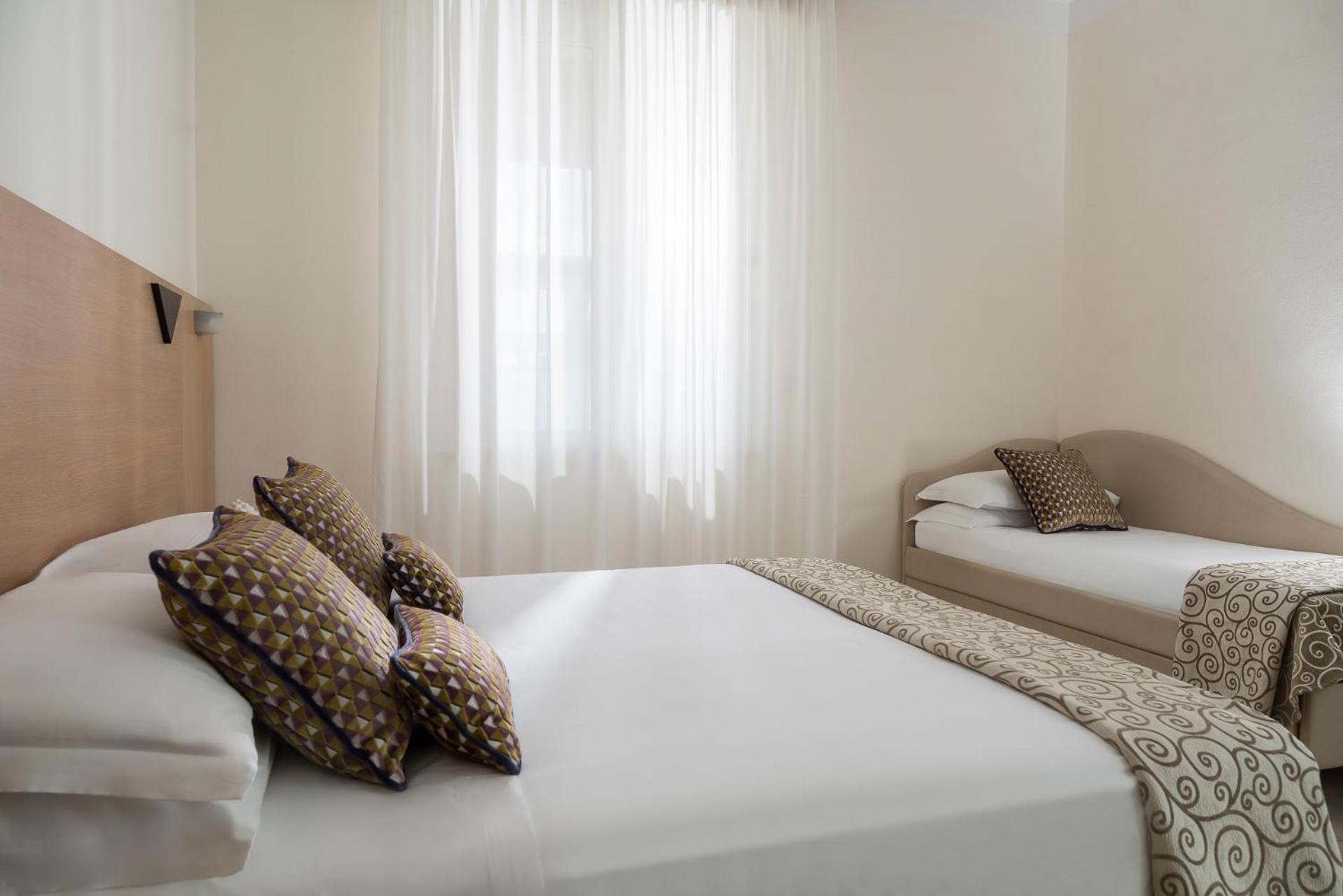 Hotel Calypso- Marina Centro