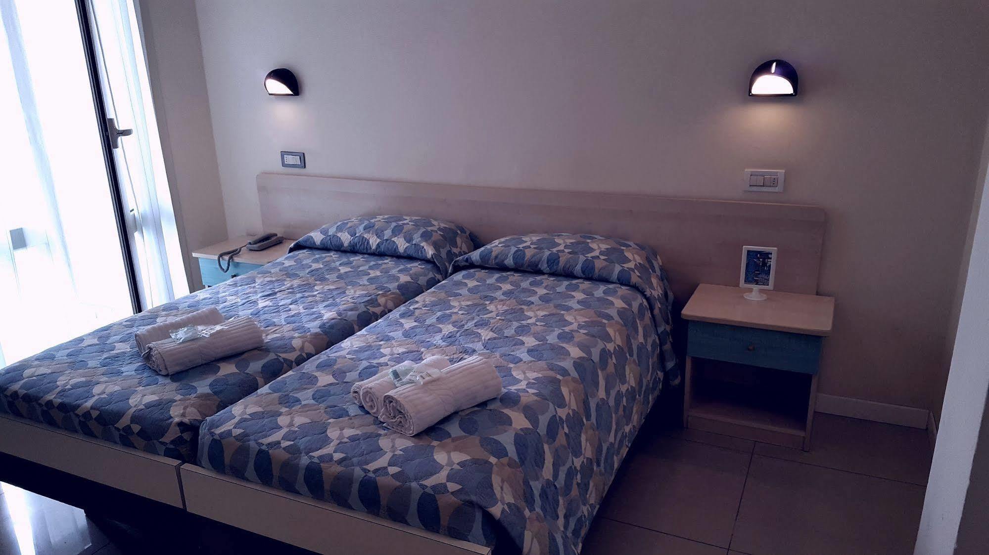 Hotel Calypso- Marina Centro 3*